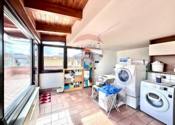 Lavanderia - Villa Papa Giovanni Paolo I
 
4, Mugnano di Napoli - photo 53