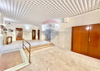 Ricezione / Lobby - Quadrilocale Marano di Napoli - foto 2