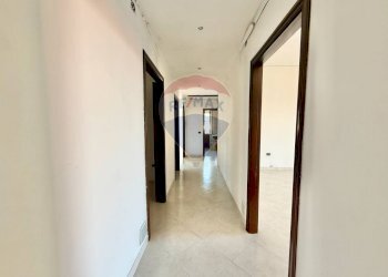 Hall / corridoio - Quadrilocale Marano di Napoli - foto 15