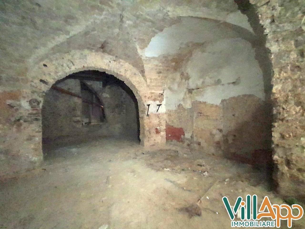 Foto 3 - Commercial Premises Corso appio claudio
 
60, Fondi - photo 3