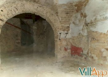 Foto 1 - Commercial Premises Corso appio claudio
60, Fondi - photo 1