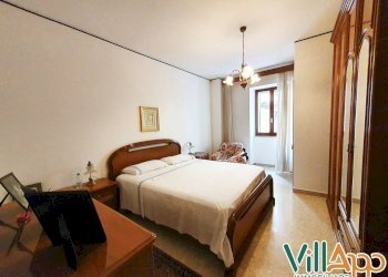 Foto 8 - Villa Via Vetruvio Vacca
 
25, Fondi - foto 7