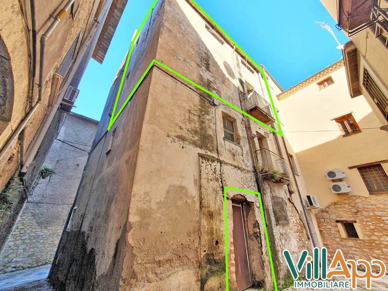 Foto 2 - Quadrilocale Via Camillo Benso di Cavour
 
32, Fondi - foto 2