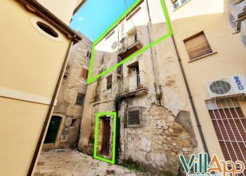 Foto 1 - Quadrilocale Via Camillo Benso di Cavour
 
32, Fondi - foto 1