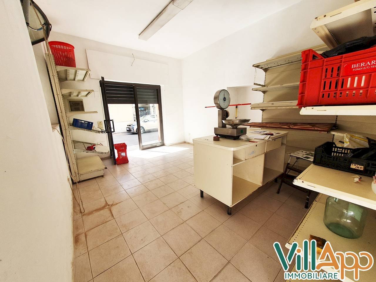 Foto 1 - Commercial Premises Via Itri
 
47, Fondi - photo 1