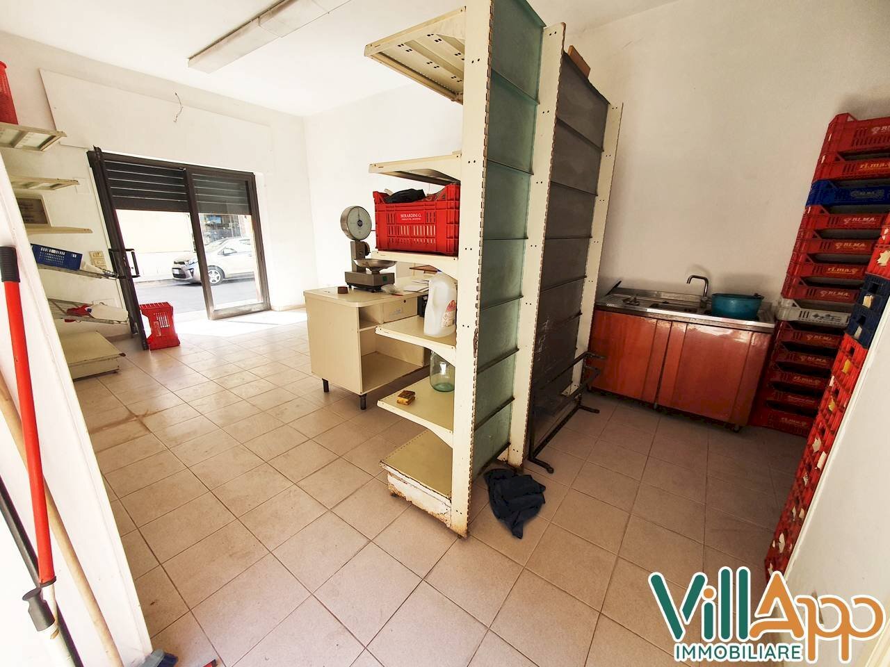 Foto 3 - Commercial Premises Via Itri
47, Fondi - photo 3