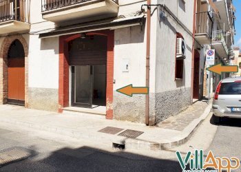 Foto 2 - Commercial Premises Via Itri
 
47, Fondi - photo 2