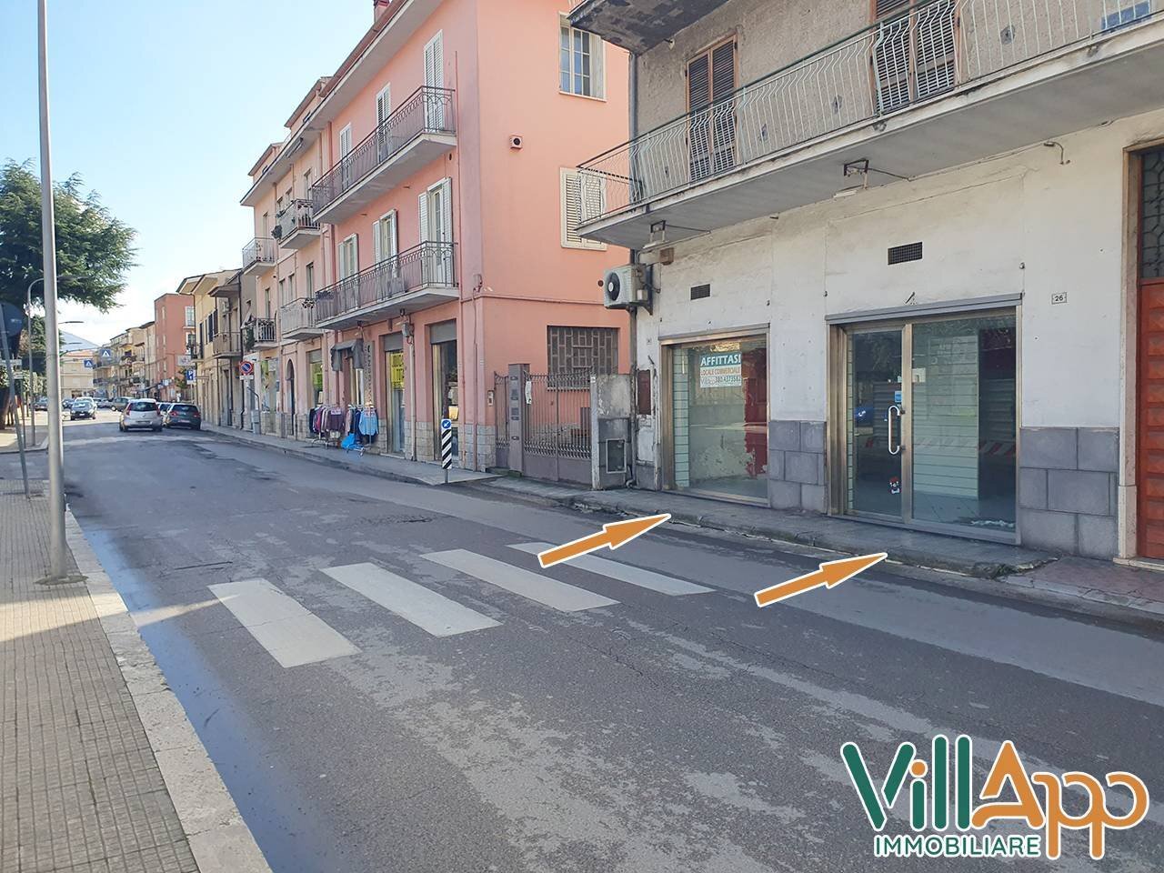 Foto 1 - Locale Commerciale Via Degli Ausoni
 
26, Fondi - foto 1