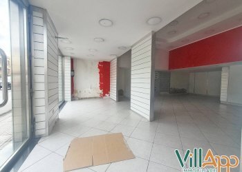 Foto 4 - Commercial Premises Via Degli Ausoni
 
26, Fondi - photo 4