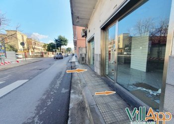 Foto 17 - Commercial Premises Via Degli Ausoni
 
26, Fondi - photo 17