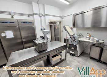 Foto 5 - Commercial Premises Via Onorato II Gaetani
20, Fondi - photo 4