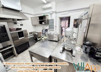 Foto 6 - Commercial Premises Via Onorato II Gaetani
 
20, Fondi - photo 5