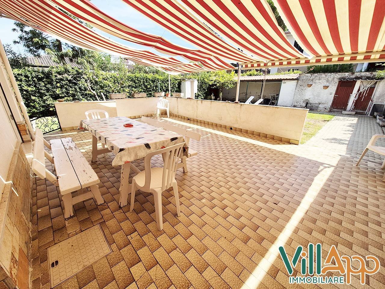 Foto 5 - Villa Viale delle Rose
 
15, Fondi - foto 3