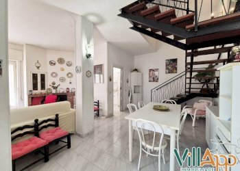 Foto 9 - Villa Viale delle Rose
 
15, Fondi - foto 7