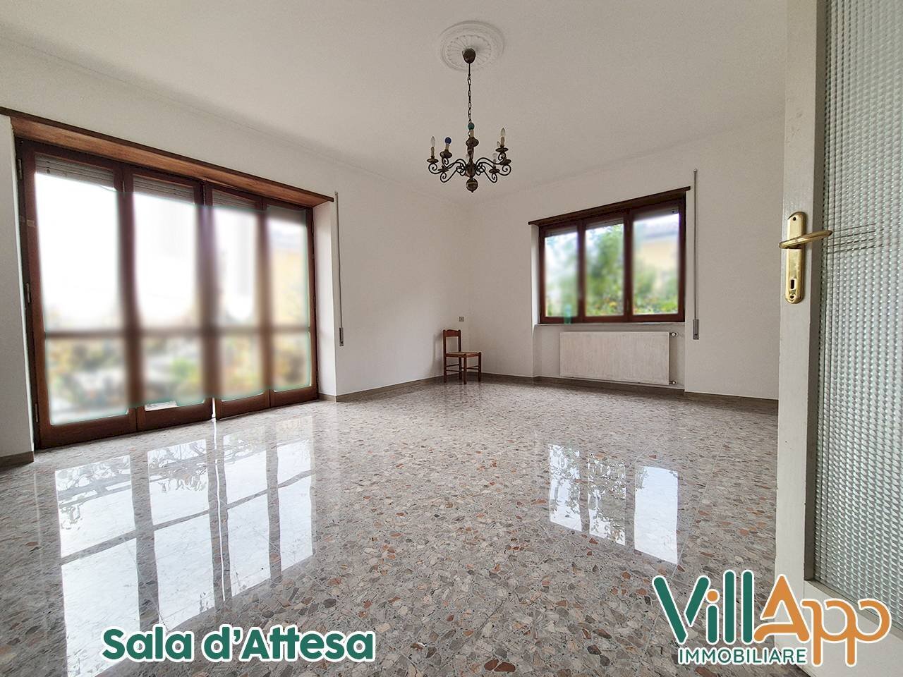 Foto 1 - Office Via Cesare Baldo
 
5, Fondi - photo 1