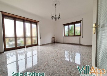 Foto 1 - Office Via Cesare Baldo
5, Fondi - photo 1