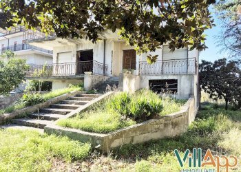 Foto 2 - Villa Via Stazione
 
242, Fondi - foto 2