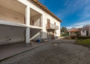 Foto 7 - Stabile - Palazzo Via Giuseppe Garibaldi
 
5, Biandronno - foto 7