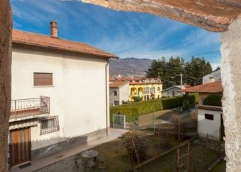 Foto 10 - Stabile - Palazzo Via Giuseppe Garibaldi
 
5, Biandronno - foto 10