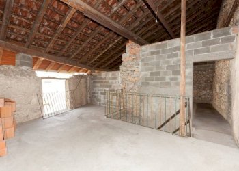 Foto 11 - Stabile - Palazzo Via Giuseppe Garibaldi
 
5, Biandronno - foto 11