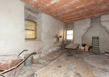 Foto 18 - Stabile - Palazzo Via Giuseppe Garibaldi
 
5, Biandronno - foto 18