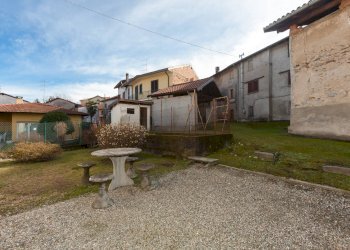 Foto 27 - Stabile - Palazzo Via Giuseppe Garibaldi
 
5, Biandronno - foto 27