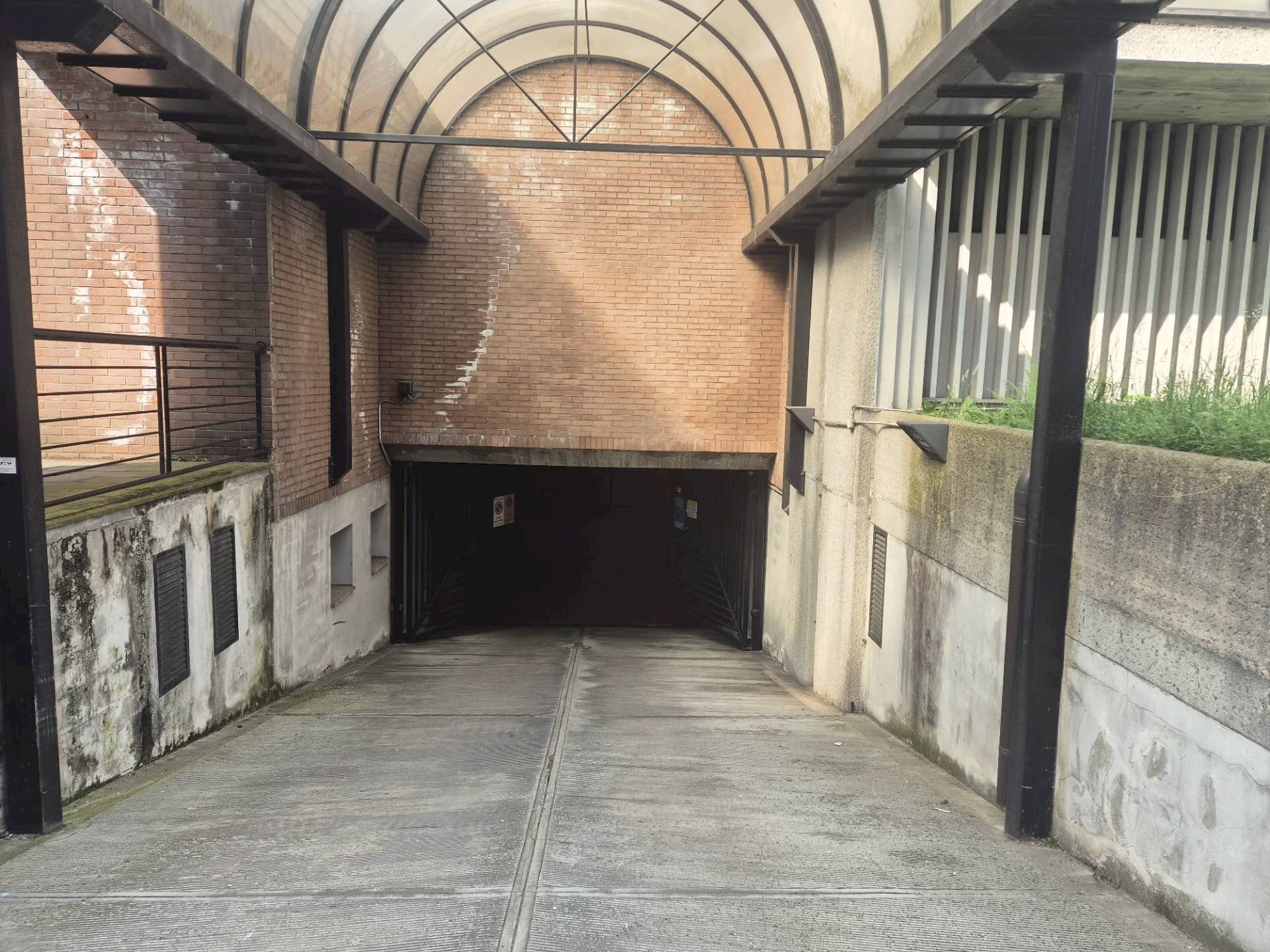 Foto 1 - Box Via San Michele
 
6, Varese - foto 1