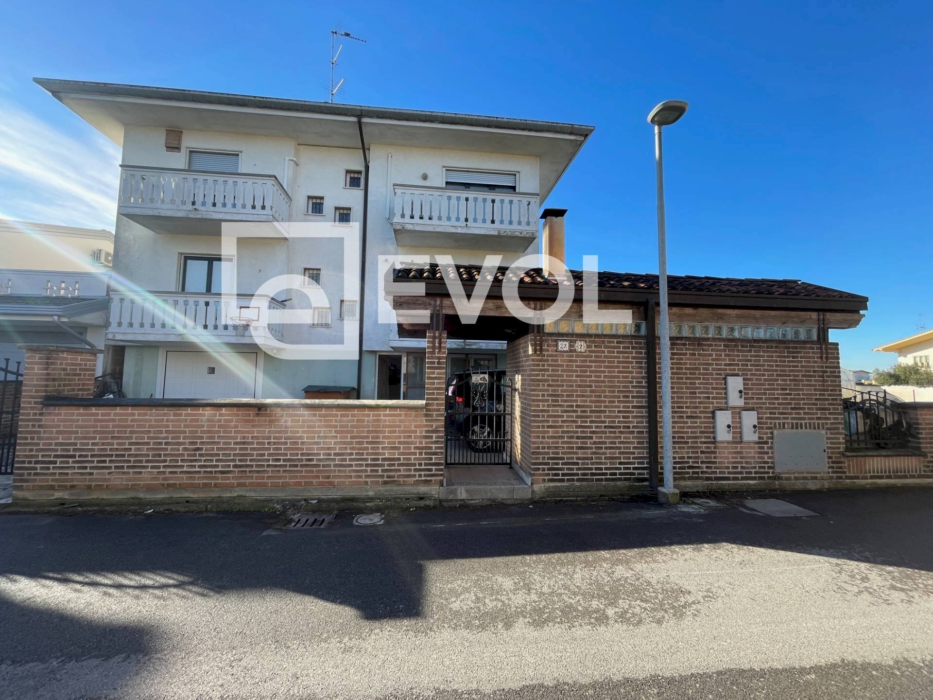 Foto 2 - Casa indipendente via Montenars
 
2/A, Carlino - foto 2