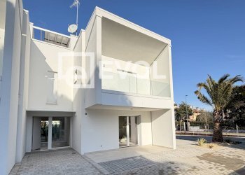 Foto 1 - Villa a Schiera viale Europa
 
116, Lignano Sabbiadoro - foto 1