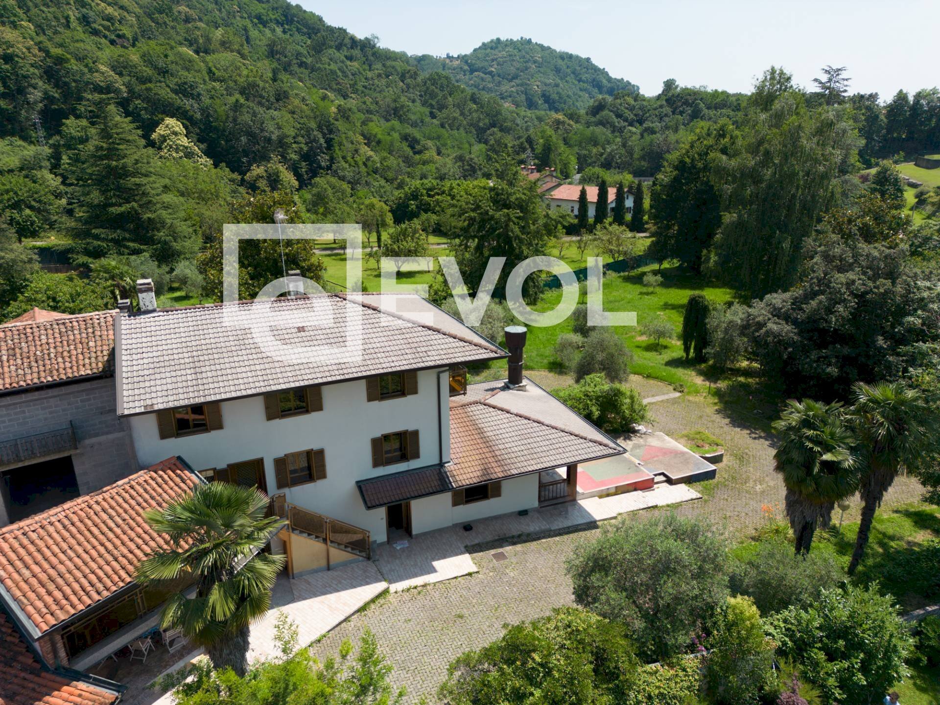 Foto 2 - Villa via Borgo Venchiaredo
 
23, Magnano in Riviera - foto 2