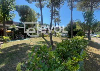 Foto 1 - Villa a Schiera via del Commercio
 
66, Lignano Sabbiadoro - foto 1