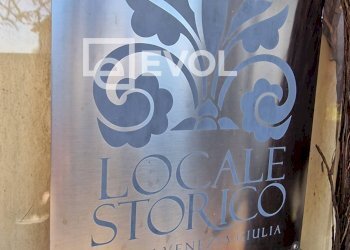 Foto 2 - Attività Commerciale VIA VITTORIO ALFIERI
16, Tarcento - foto 2