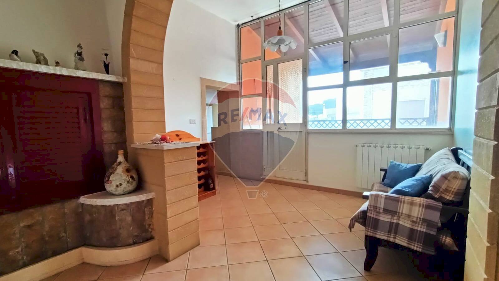 Soggiorno - Appartamento Via Fratelli Cervi
 
1, Cellino San Marco - foto 2