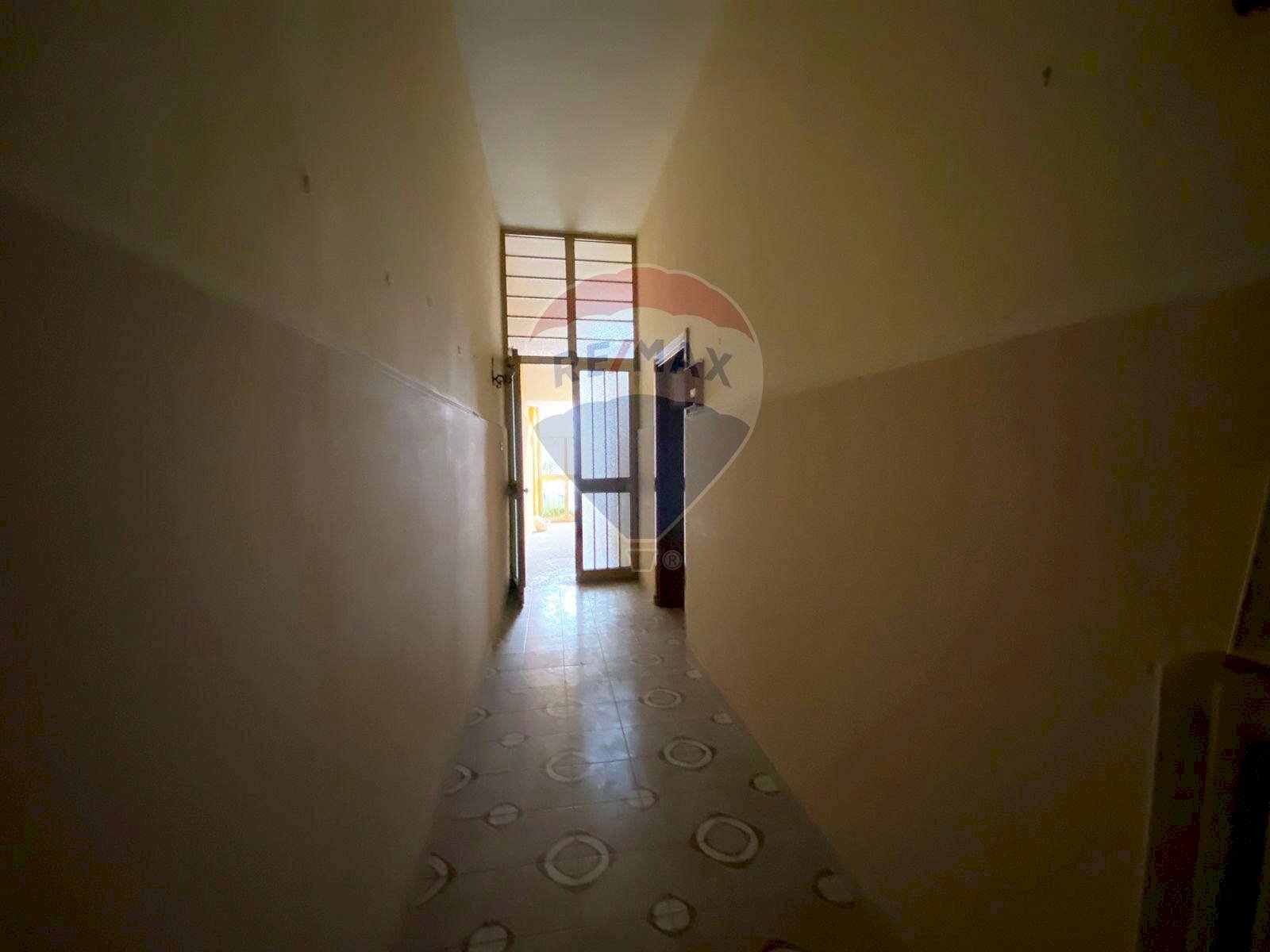 Hall / corridoio - Independent house Via Bruno Buozzi
20, San Pietro Vernotico - photo 3