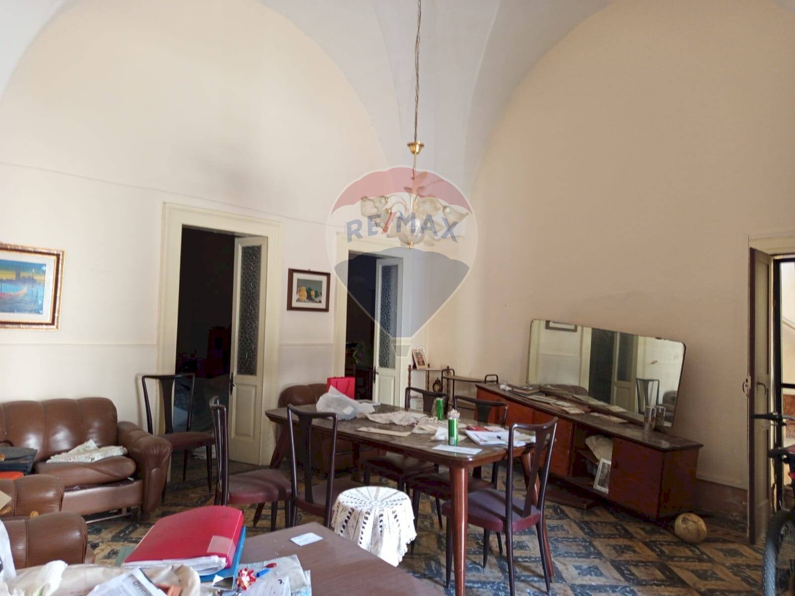 Sala da pranzo - Casa indipendente Via Pier Giovanni Rizzo
31, San Pietro Vernotico - foto 3