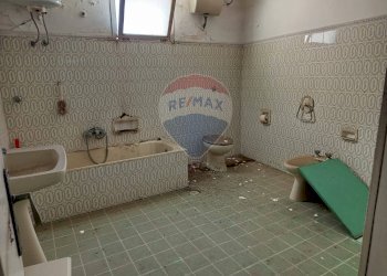 Bagno - Independent house Via Pier Giovanni Rizzo
 
31, San Pietro Vernotico - photo 17