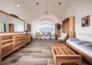 Sala da pranzo - Casa indipendente Via Nicola Antonio Cuggiò
 
18, Brindisi - foto 2