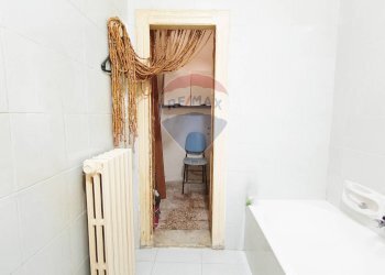 Bagno - Casa indipendente Via Nicola Antonio Cuggiò
 
18, Brindisi - foto 15