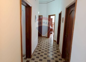 Hall / corridoio - Villa Latiano - foto 31