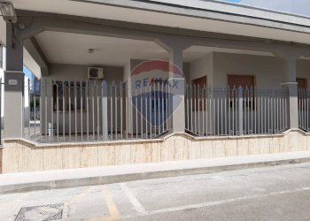 Edificio all\'aperto - Villa Latiano - foto 35