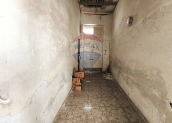 Hall / corridoio - Casa indipendente Via Borgo Antico
 
13-15, Mesagne - foto 5