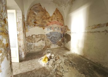 Stanza vuota - Casa indipendente Via Borgo Antico
 
13-15, Mesagne - foto 21