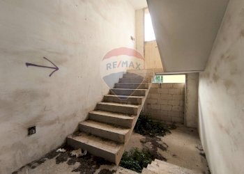 Scale - Stabile - Palazzo Via Pietro Nenni
 
snc, Salice Salentino - foto 6