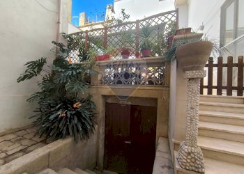 Scale - Casa indipendente Via Pietro Orsini
 
4, Soleto - foto 5