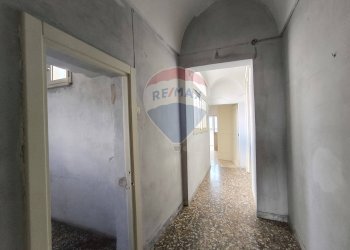 Hall / corridoio - Casa indipendente Via Pietro Orsini
 
4, Soleto - foto 21