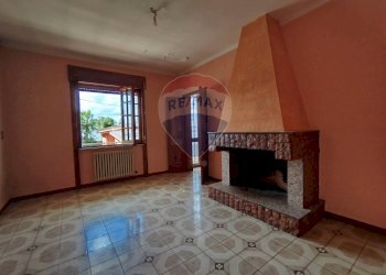 Soggiorno - Casa indipendente Via Don Giovanni Minzoni
 
2, Cellino San Marco - foto 4