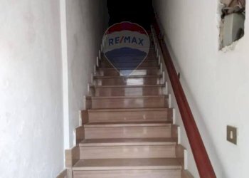 Scale - Casa indipendente Via Vincenzo Bellini
 
13, San Donaci - foto 12