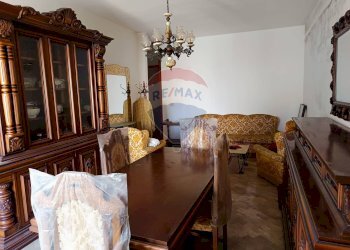 Sala da pranzo - Casa indipendente Via Vincenzo Bellini
 
13, San Donaci - foto 16