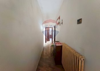 Hall / corridoio - Casa indipendente Via Vincenzo Bellini
 
13, San Donaci - foto 17