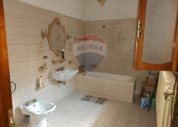 Bagno - Casa indipendente Via Vincenzo Bellini
 
13, San Donaci - foto 30